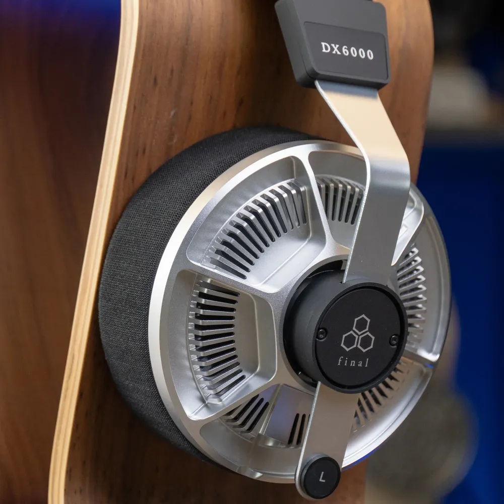 Final Audio DX6000 Black Silver