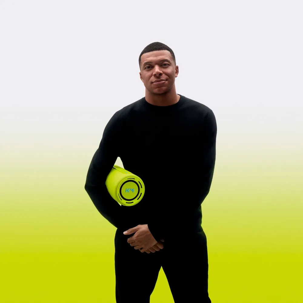 Loewe We. HEAR Pro Neon