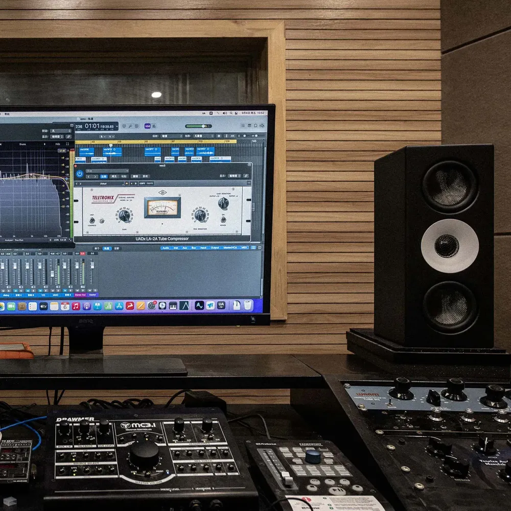 MoonDrop M4P-MTM Black