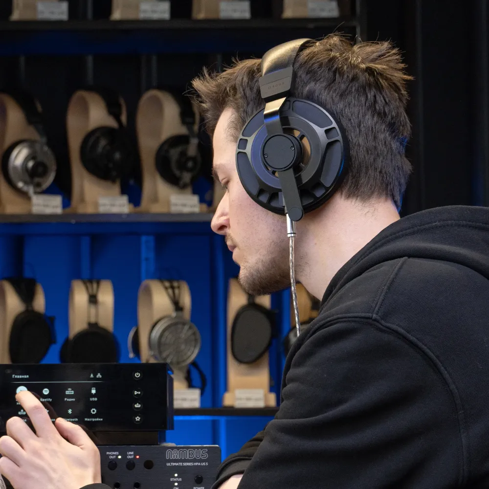 Final Audio D8000 Pro Limited Edition Black/Gold