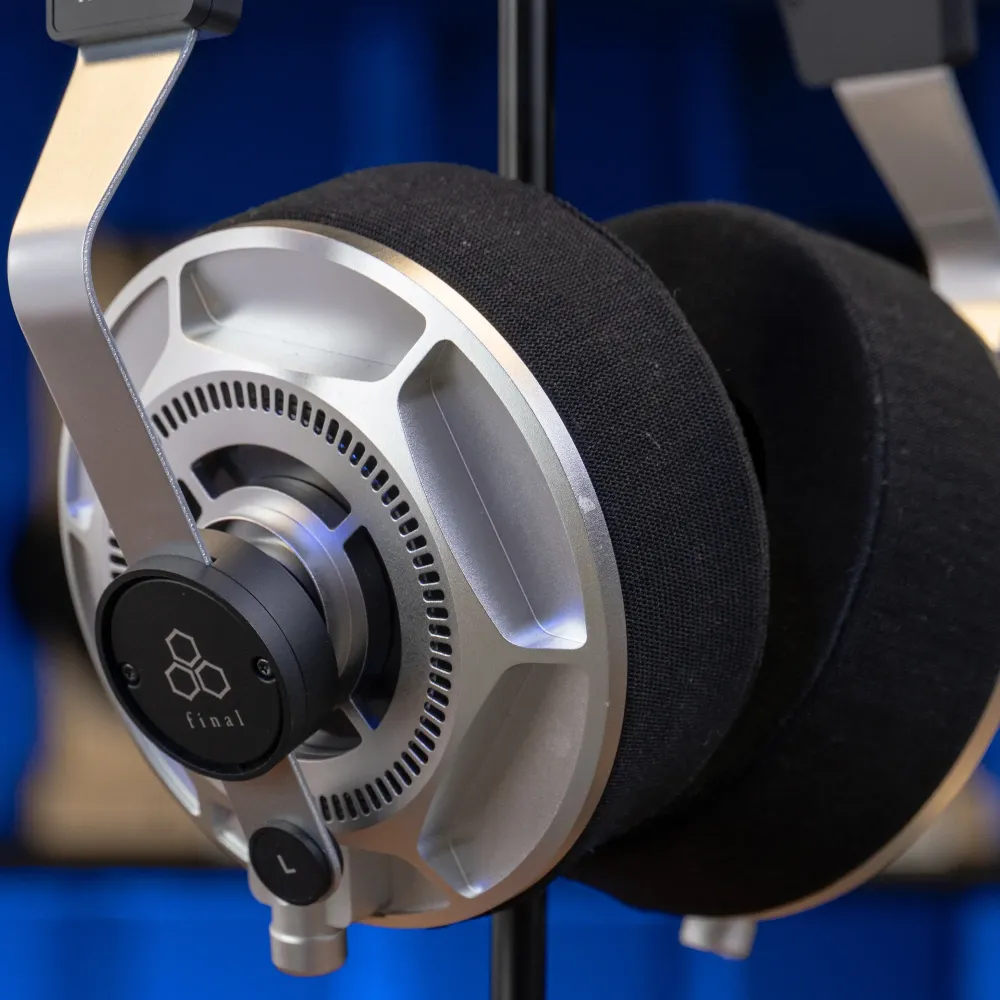 Final Audio D8000 DC Pro Edition Silver