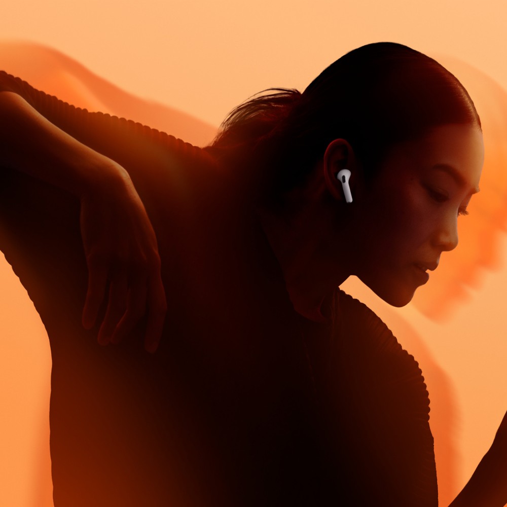 Apple AirPods 4 Festive Pine Forest Melody