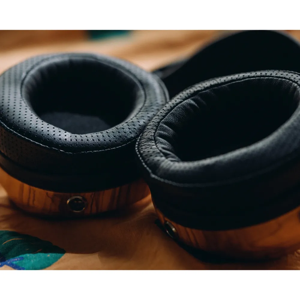 ZMF Atrium Closed Aluminum Black