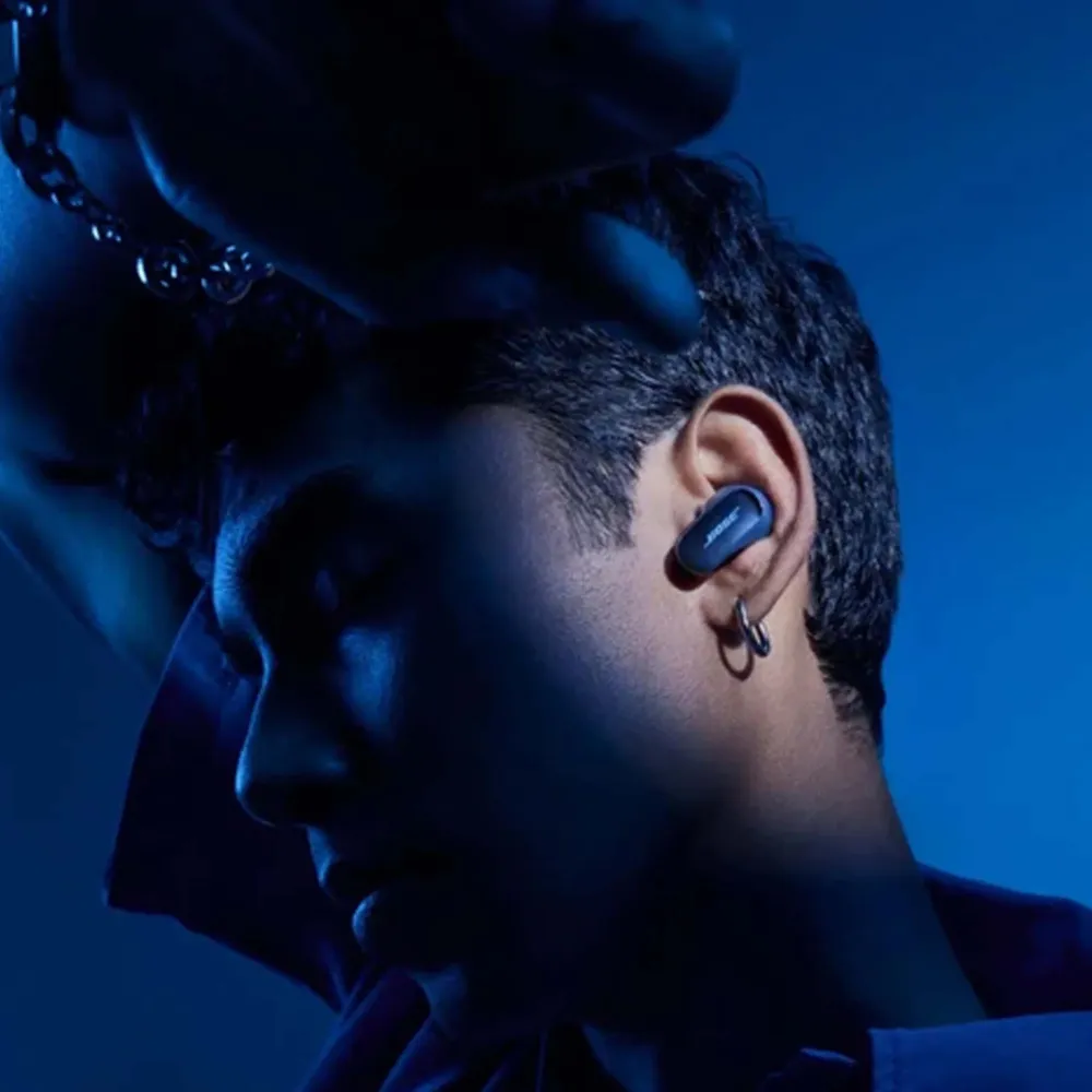 Bose QuietComfort Ultra Earbuds Lunar Blue