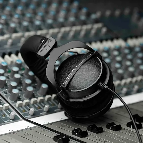 Beyerdynamic DT 770 PRO Black Limited Edition 250 Ohm