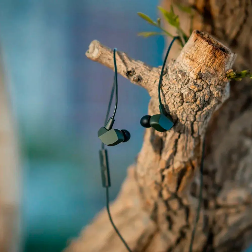 Final Audio VR2000 with Controller & Mic Dark Olive