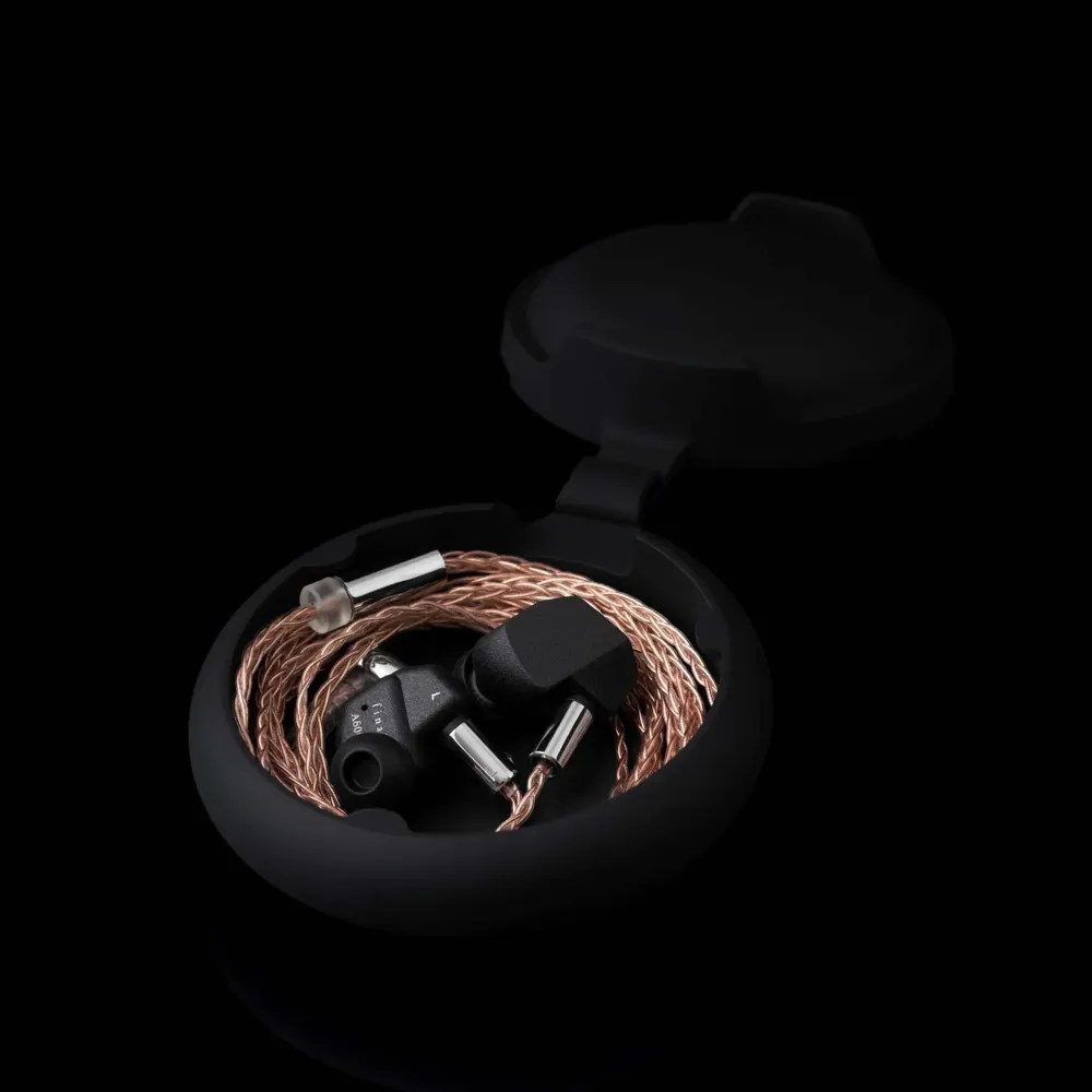 Final Audio A6000 Black