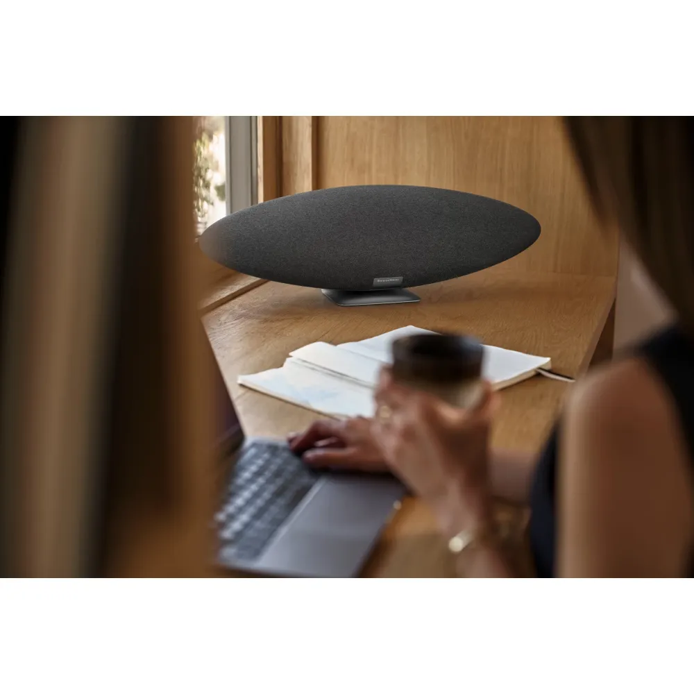 Bowers & Wilkins Zeppelin Pro Edition Space Grey