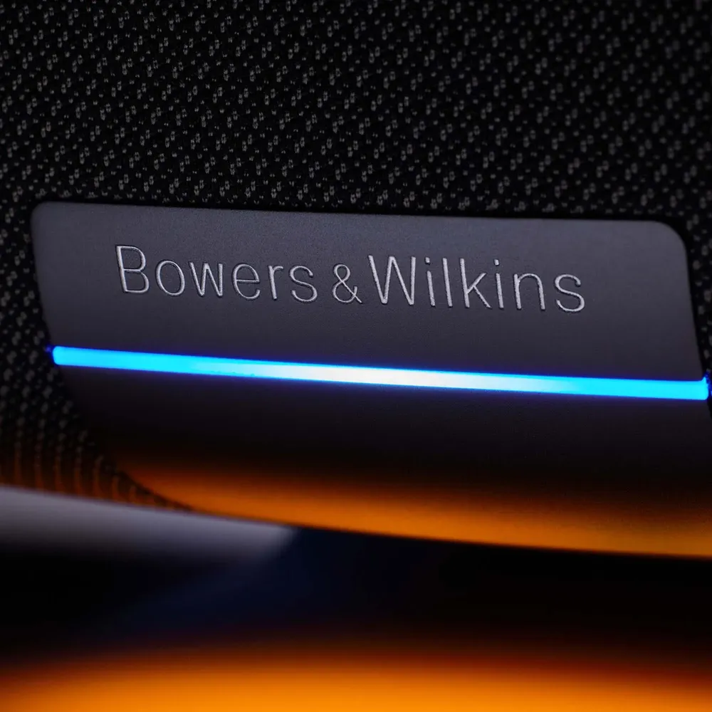 Bowers & Wilkins Zeppelin McLaren Edition