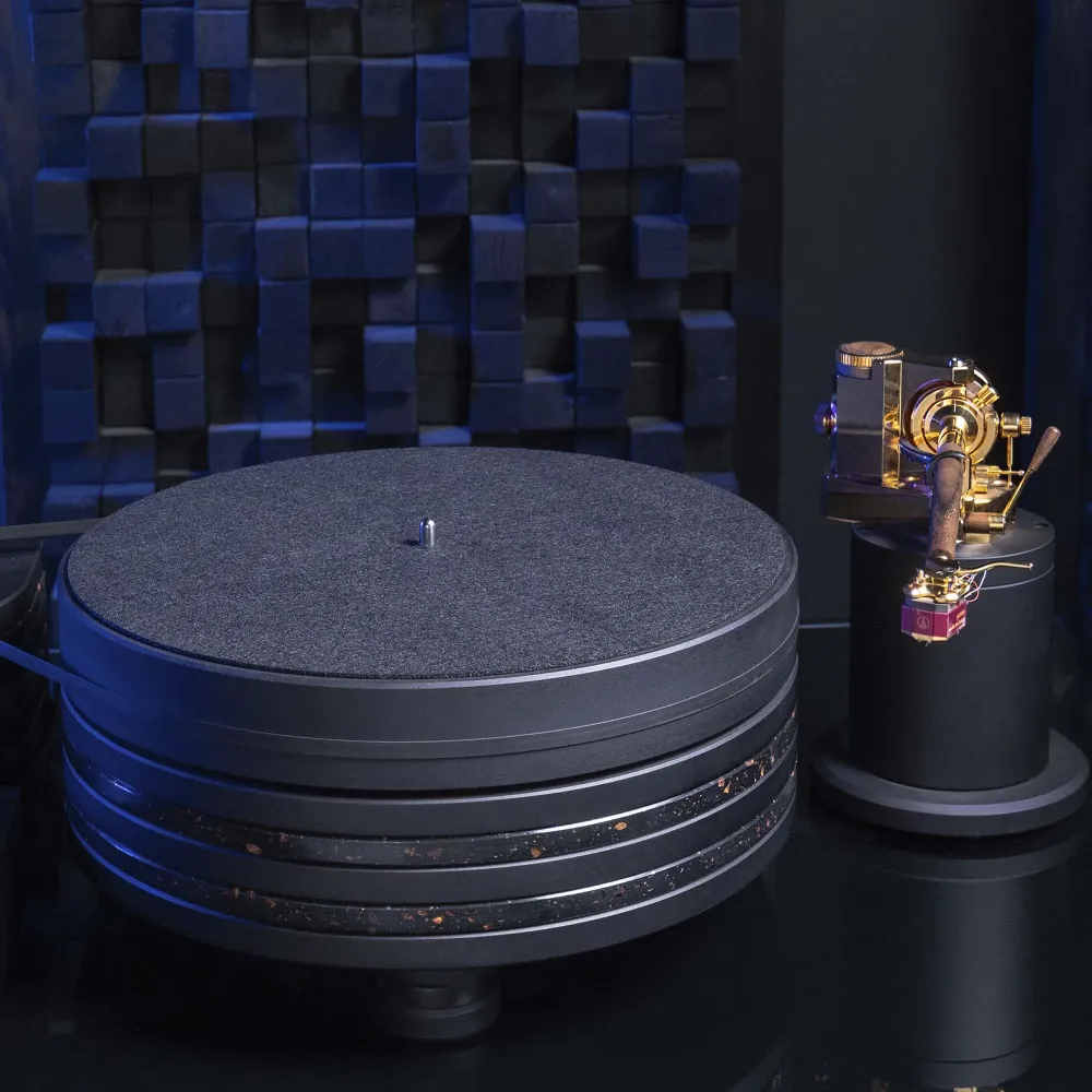 Auris Bayadere 5 Black Hawk 24k Gold Tonearm Black/Gold