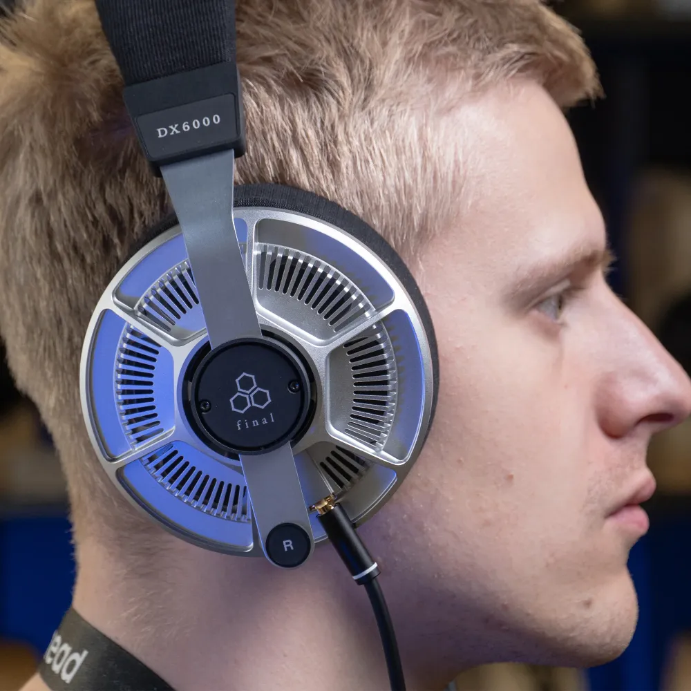 Final Audio DX6000 Black Silver