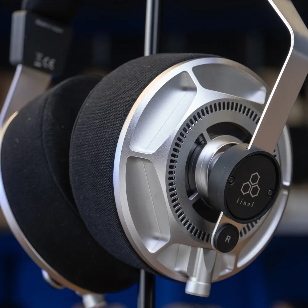 Final Audio D8000 DC Pro Edition Silver