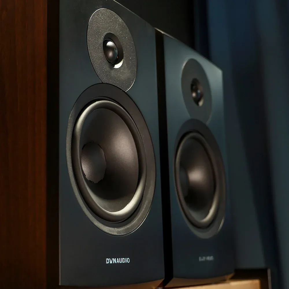 Dynaudio Emit 20 New Walnut