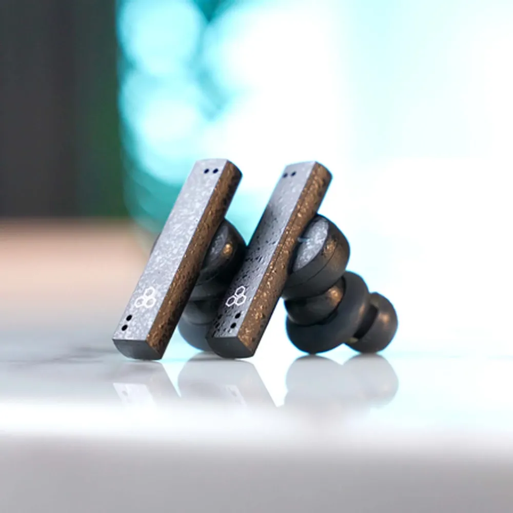 Final Audio ZE8000 Black