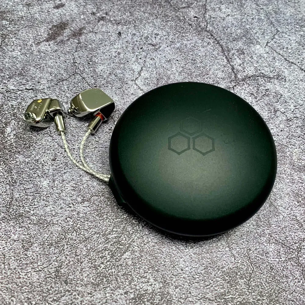 Final Audio A8000 Silver