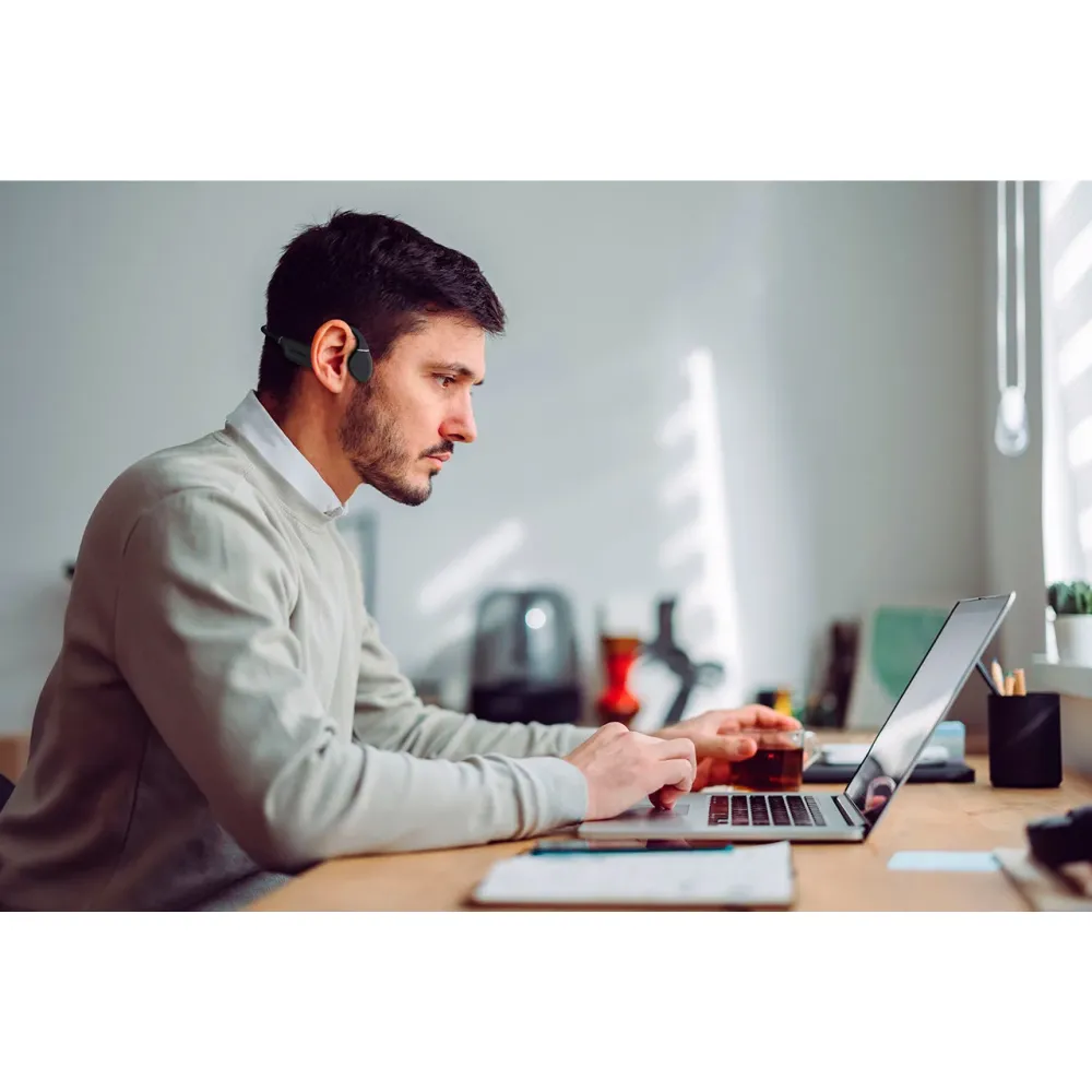 Creative Outlier Free