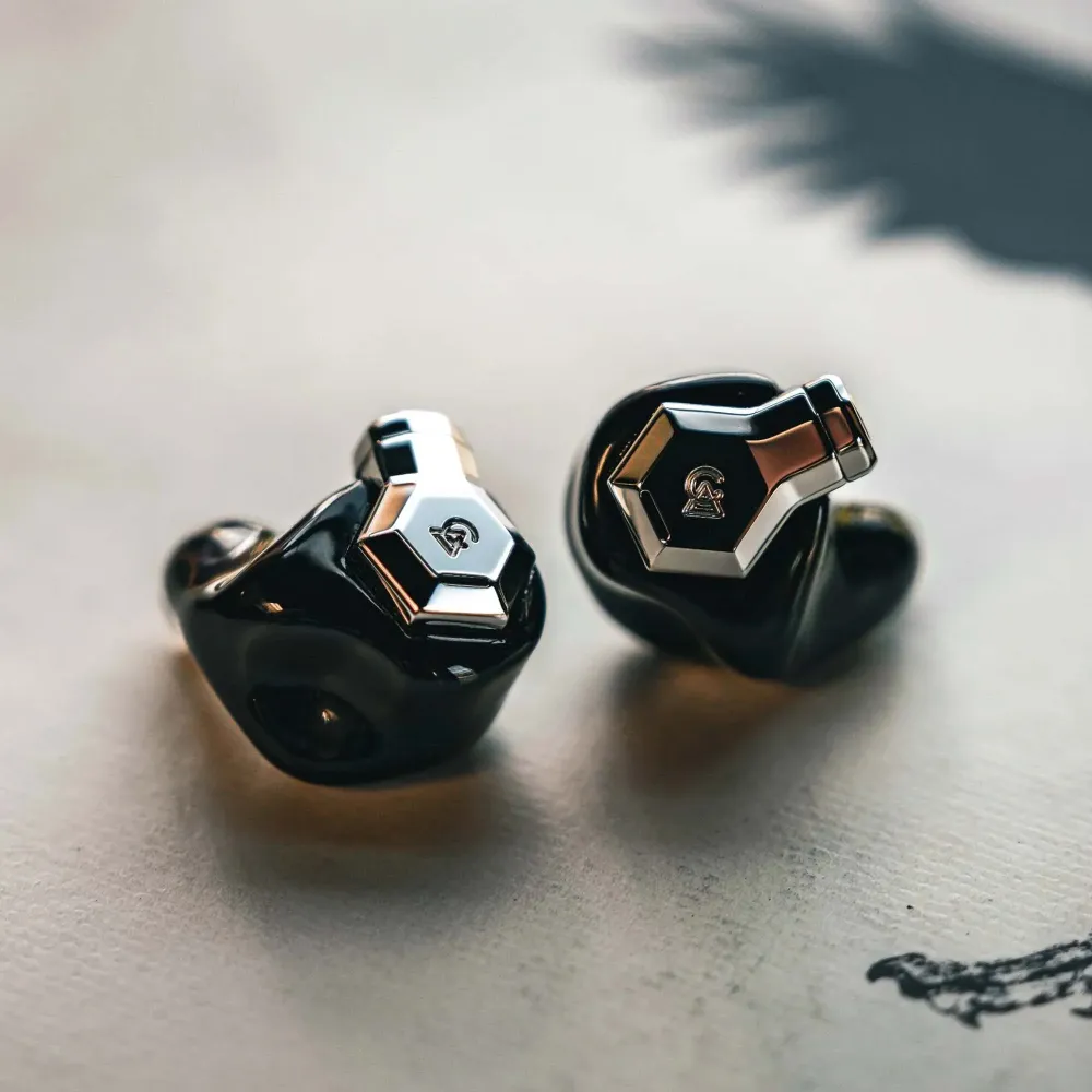 Campfire Audio Ponderosa Essential Universal Black