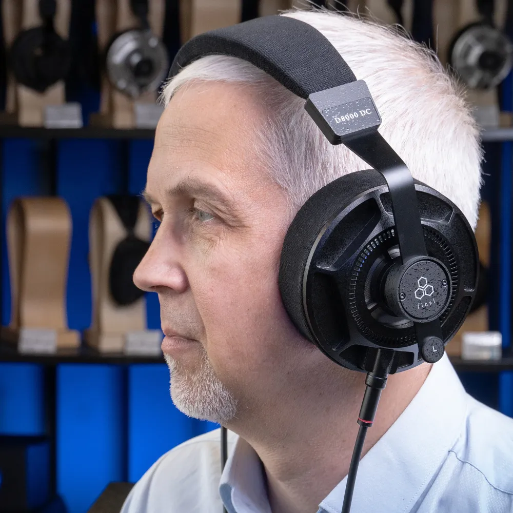 Final Audio D8000 DC Black