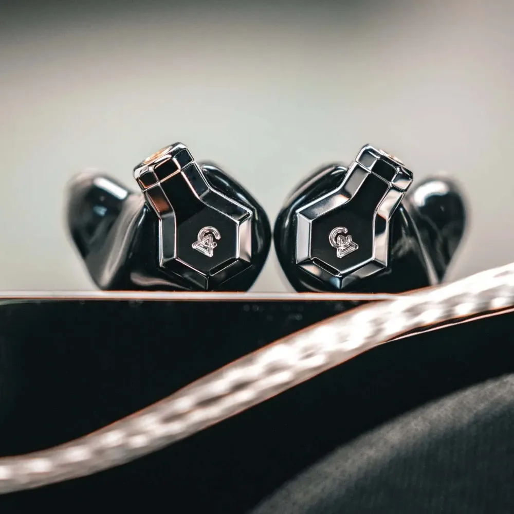 Campfire Audio Ponderosa Essential Universal Black