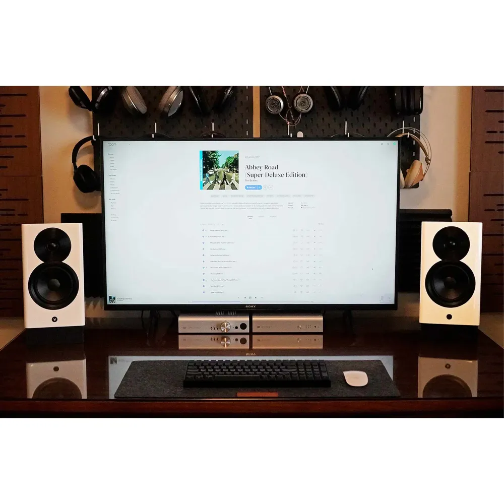 Dynaudio Focus 10 Highgloss White