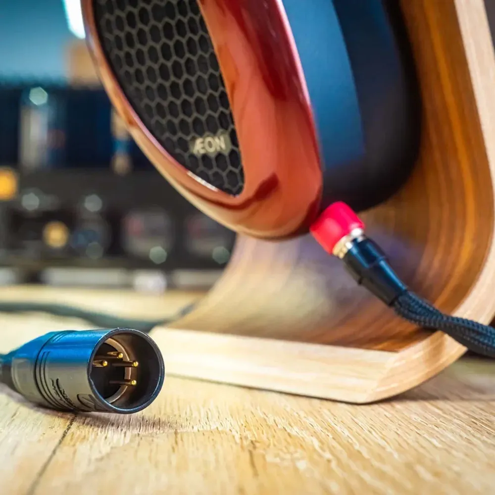 Dan Clark Audio AEON 2 Open Black Red 4-pin XLR