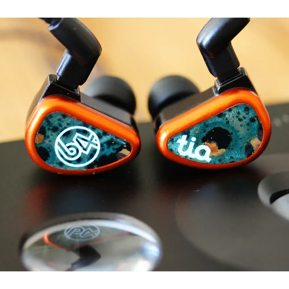 64 Audio Fourte