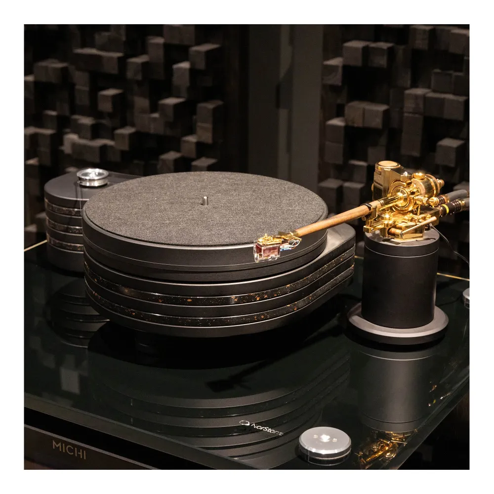 Auris Bayadere 5 Black Hawk 24k Gold Tonearm Black/Gold