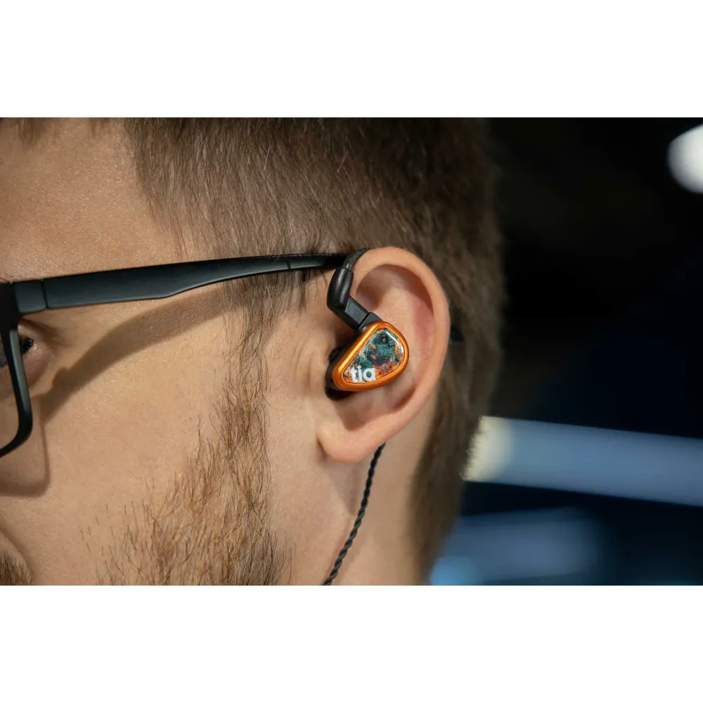 64 Audio Fourte