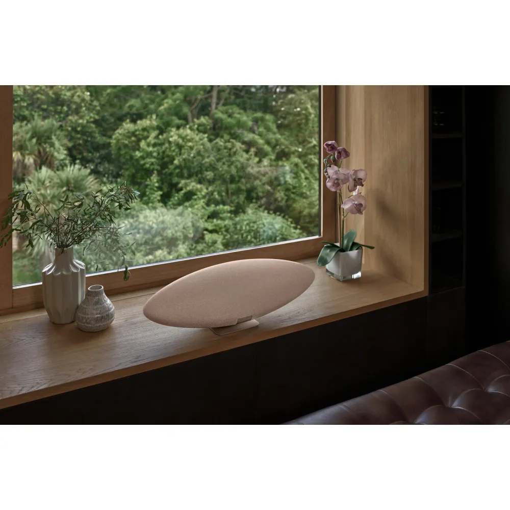 Bowers & Wilkins Zeppelin Pro Edition Solar Gold