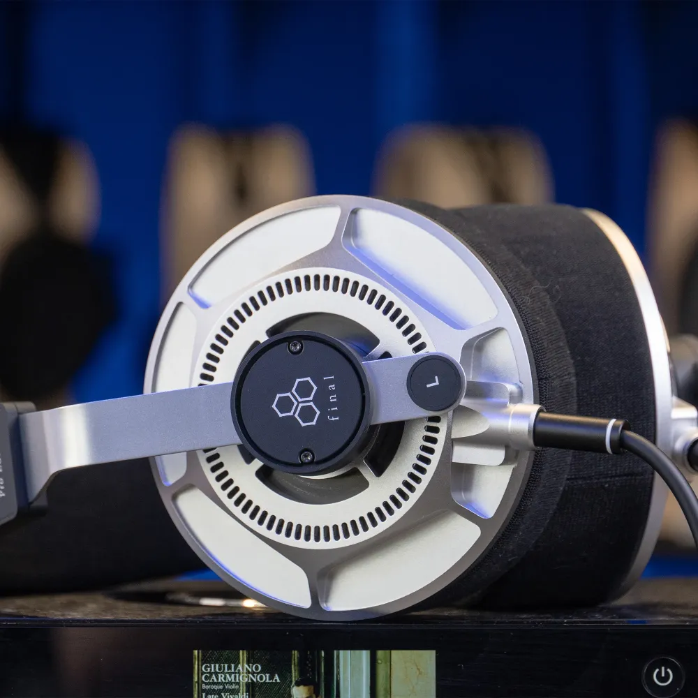 Final Audio D8000 DC Pro Edition Silver