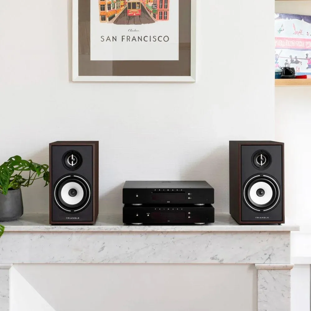 Triangle Borea BR02 Walnut