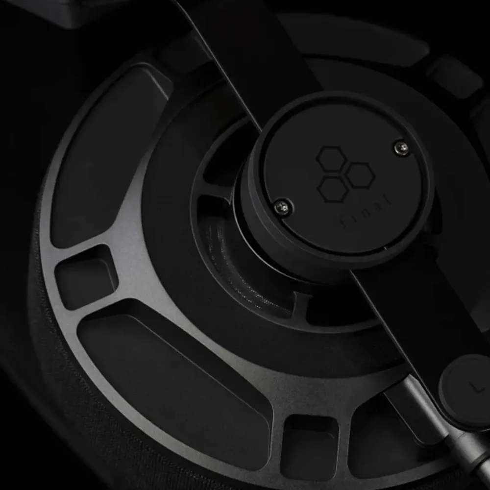 Final Audio D7000 Black