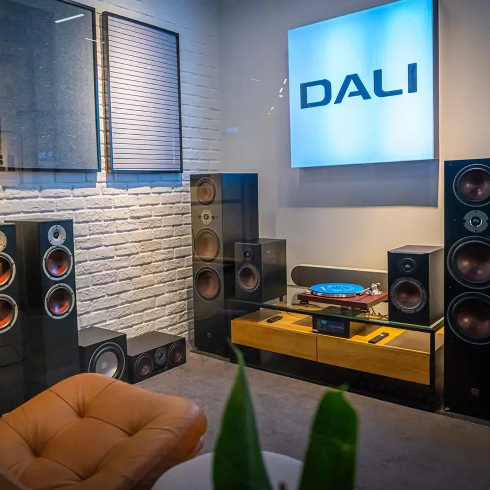 Dali Oberon 9 Dark Walnut