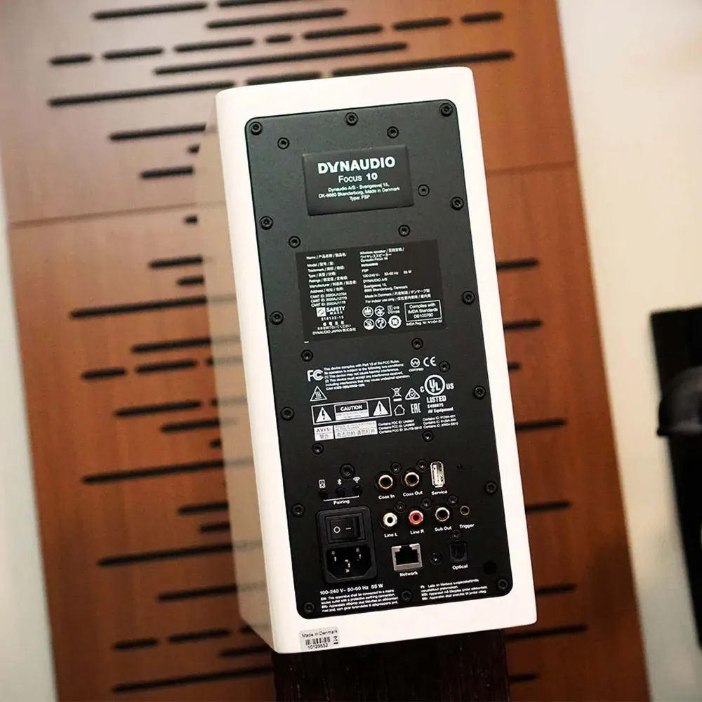 Dynaudio Focus 10 Highgloss White