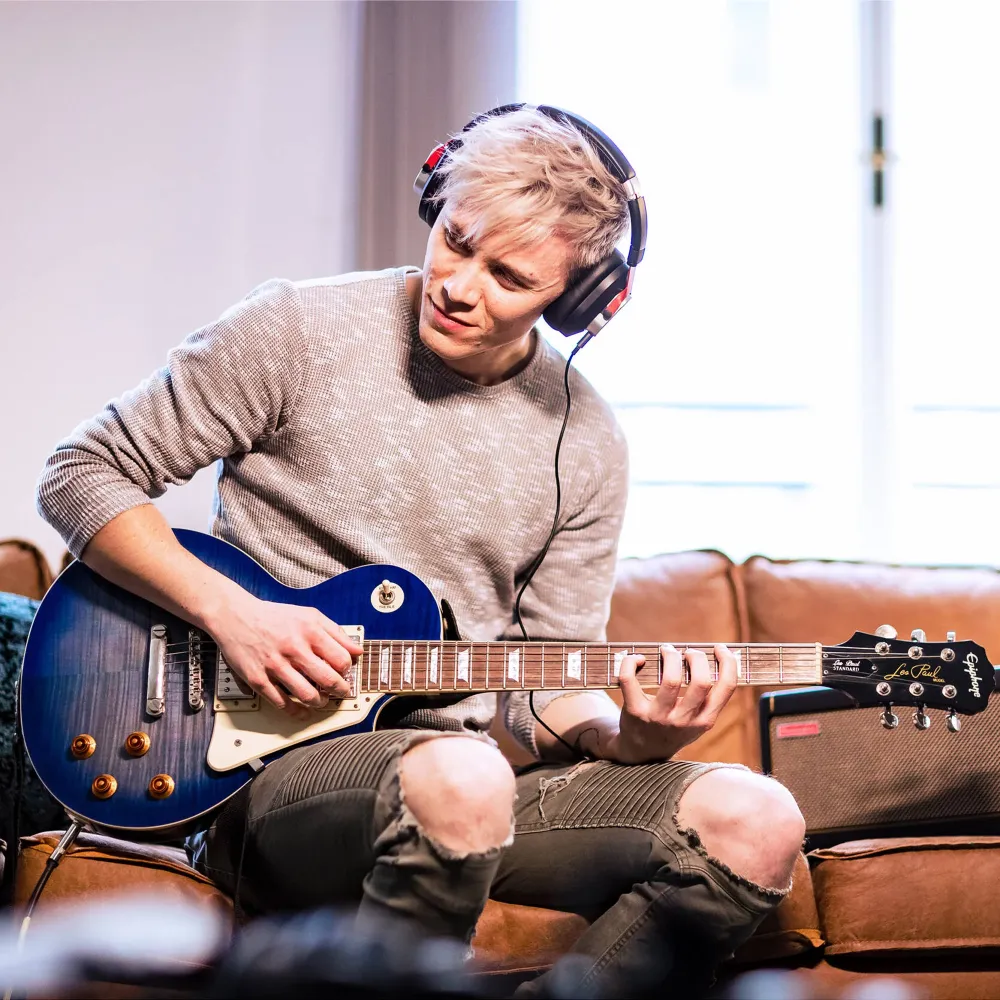 Austrian Audio Hi-X15