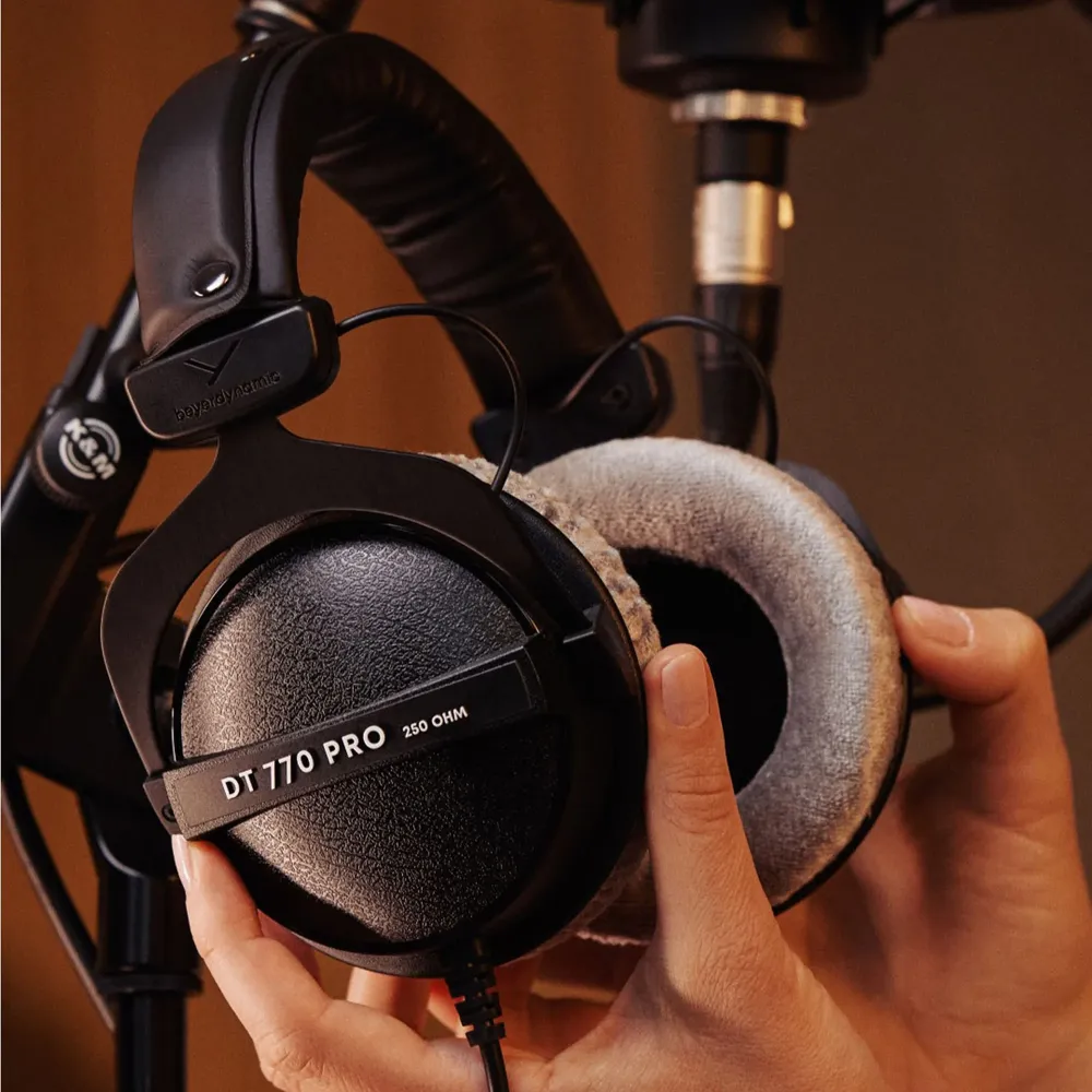 Beyerdynamic DT 770 PRO 250 ohm