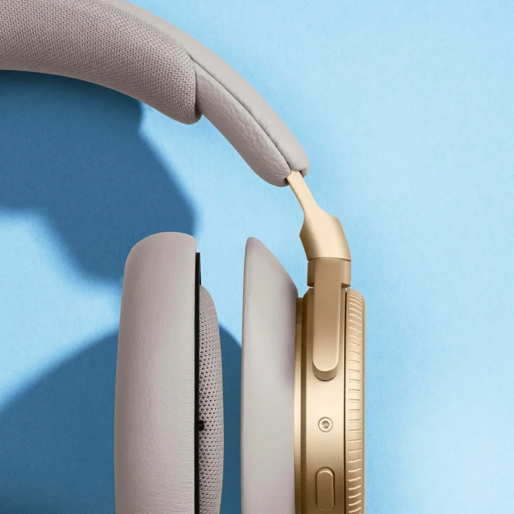 Bang & Olufsen Beoplay H100 Hourglass Sand