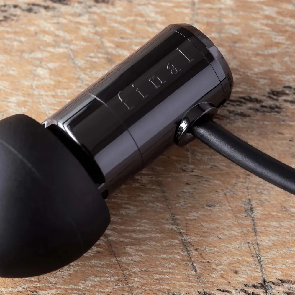 Final Audio E500 Black