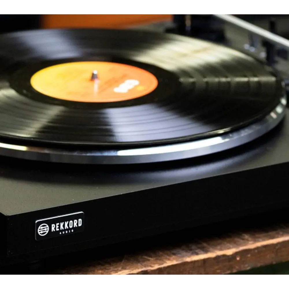 Rekkord Audio F300 Black AT91